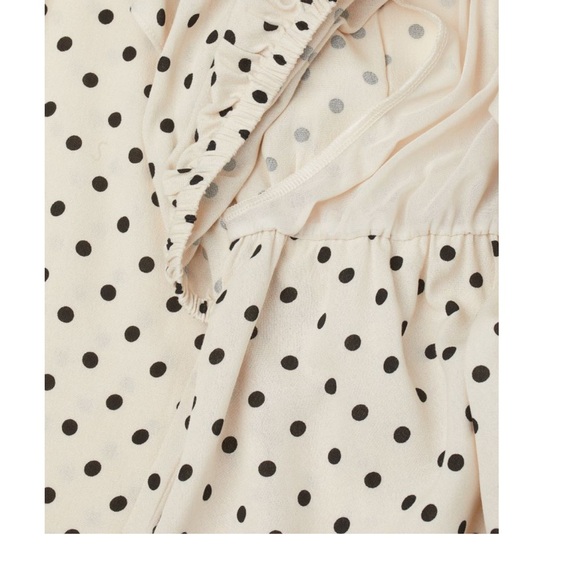 H&M MAMA Flounce Trim Nursing Blouse - Picture 8 of 8